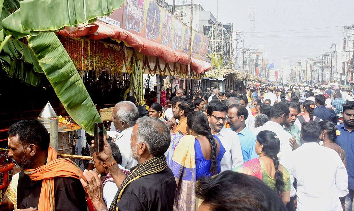 Vizianagaram_20Pydithalli_20Ammavari_20Sirimanotsavam-3.jpg 3
