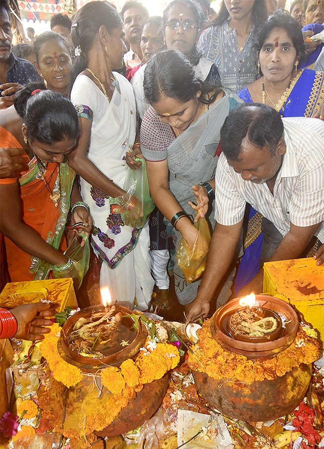 Vizianagaram_20Pydithalli_20Ammavari_20Sirimanotsavam-6.jpg 6