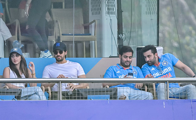 IND-Vs-NZ-Semi-Final-02.jpg 14