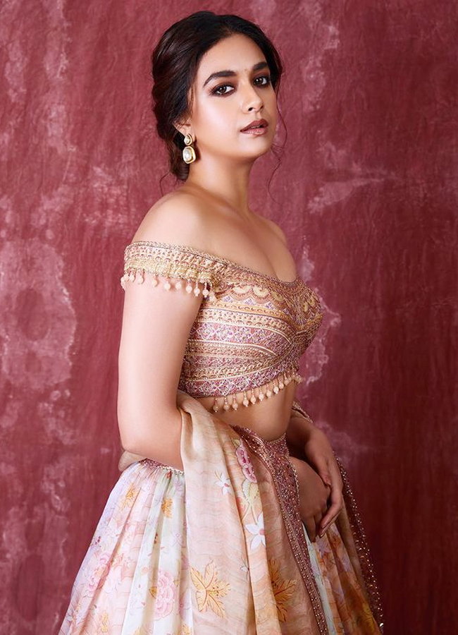 Keerthy-Suresh-Latest-hot-images.jpg 4