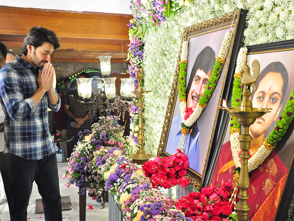 Krishna_201st_20Death_20Anniversary_20Pics-21.jpg 19