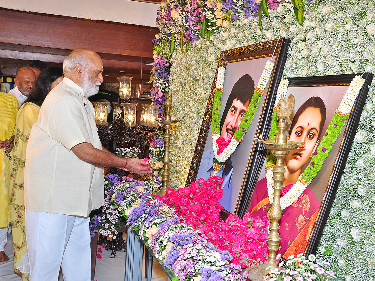 Krishna_201st_20Death_20Anniversary_20Pics-4.jpg 3