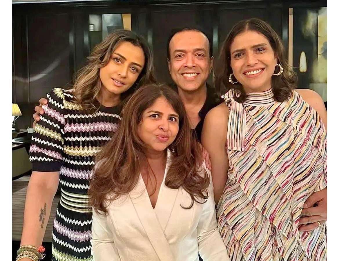 Mahesh_20Babu_20Wife_20Namrata_20in_20Birthday_20Party_20PHotos_5.jpg 6