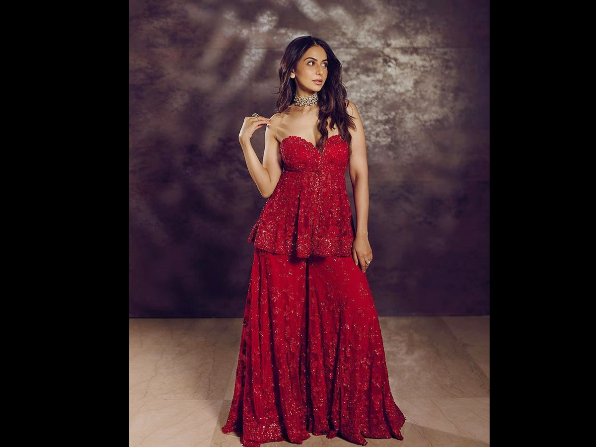 Rakul-Preet-hot-pics.jpg 9