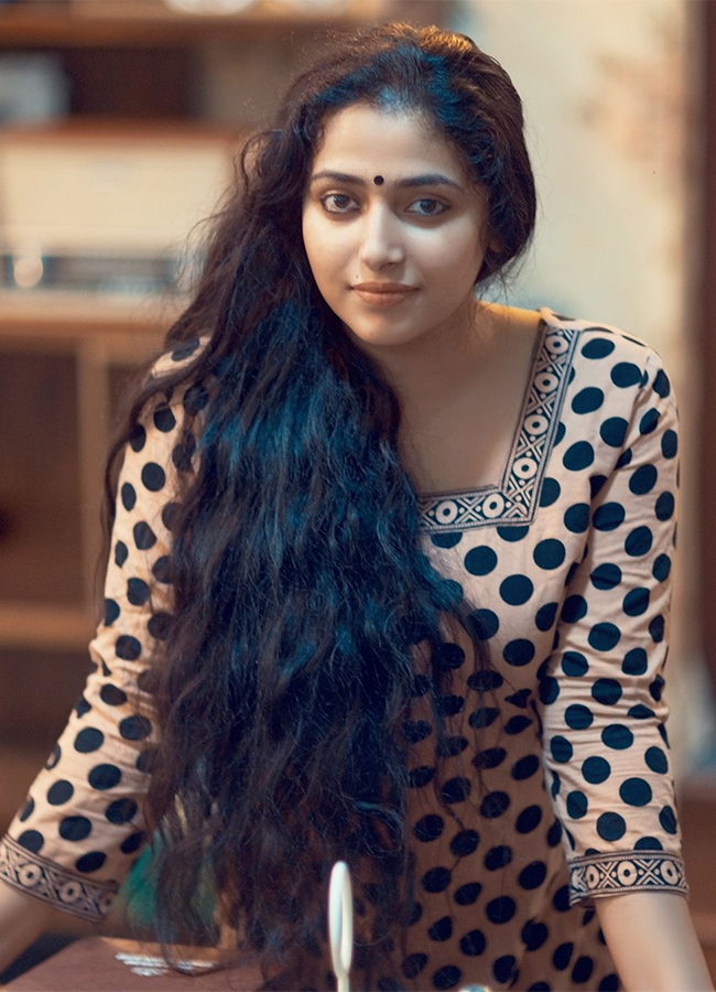 Actress_20Anu_20Sithara_20HD_20Images-12.jpg 12