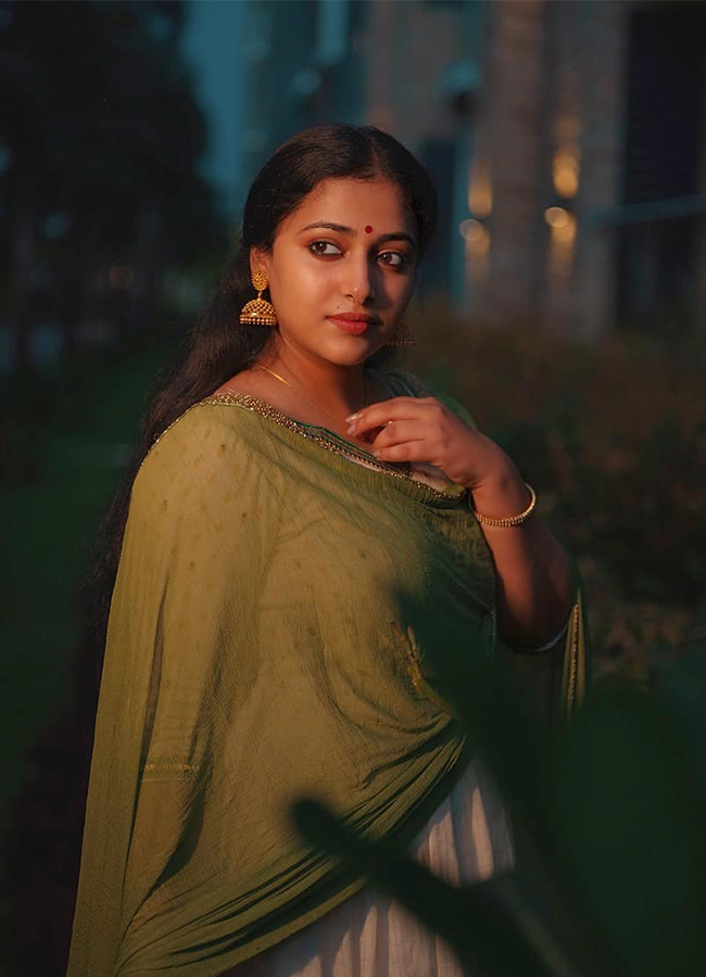 Actress_20Anu_20Sithara_20HD_20Images-17.jpg 16
