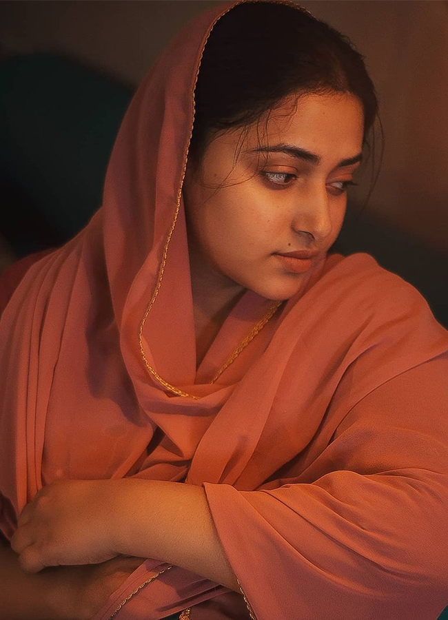 Actress_20Anu_20Sithara_20HD_20Images-18.jpg 17