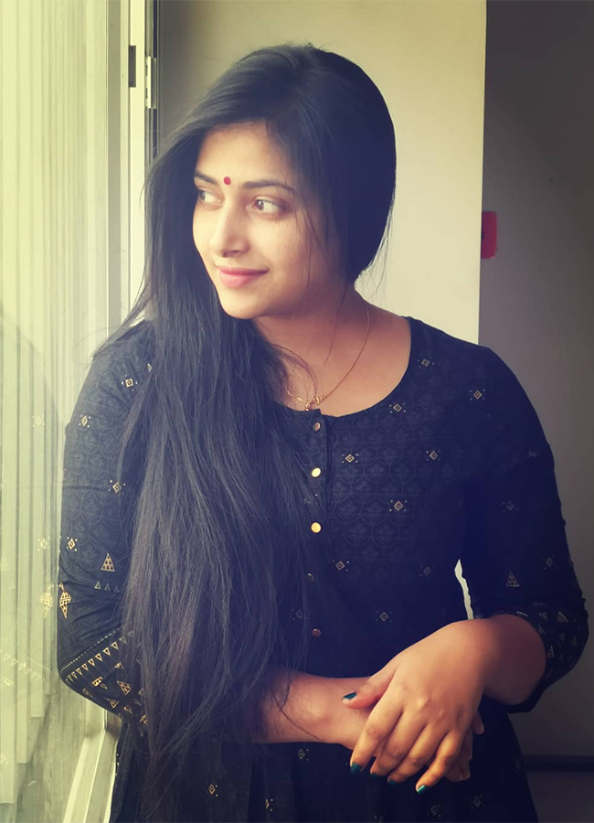 Actress_20Anu_20Sithara_20HD_20Images-26.jpg 25