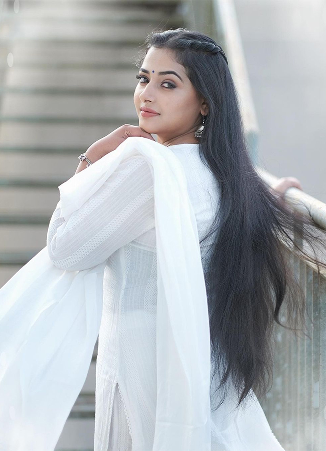 Actress_20Anu_20Sithara_20HD_20Images-3.jpg 3
