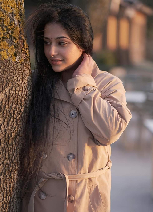 Actress_20Anu_20Sithara_20HD_20Images-5.jpg 5
