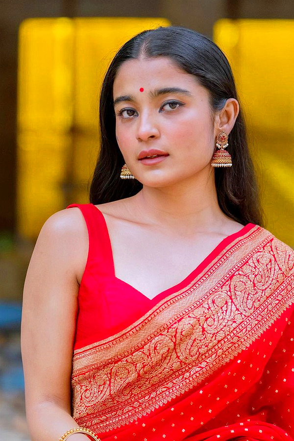 Chaithra_20J_20Achar_20Latest_20Stunning_20Photos_3.jpg 4