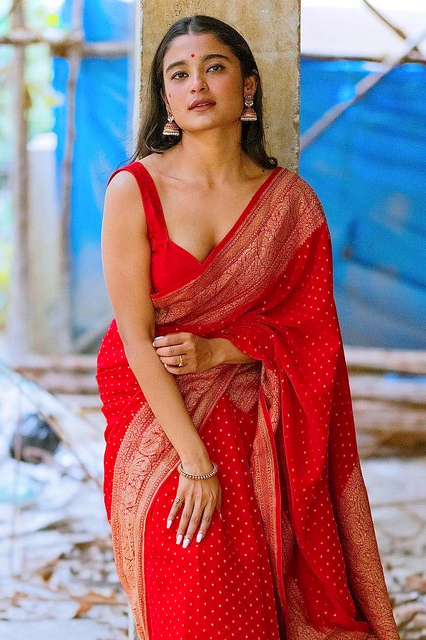Chaithra_20J_20Achar_20Latest_20Stunning_20Photos_6.jpg 7