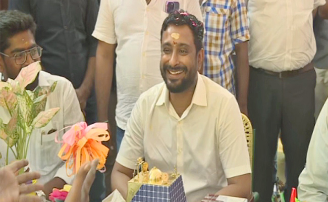 AMbati4_0.jpg