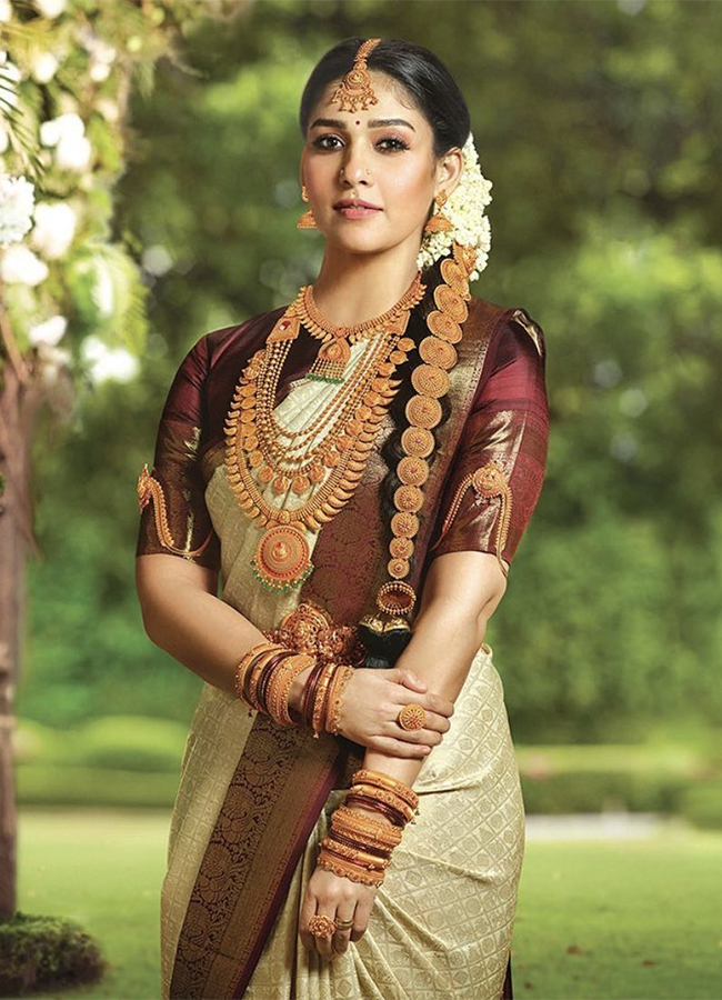 Actress_20Nayanthara_20Happy_20Birthday_20Pics-13.jpg 12
