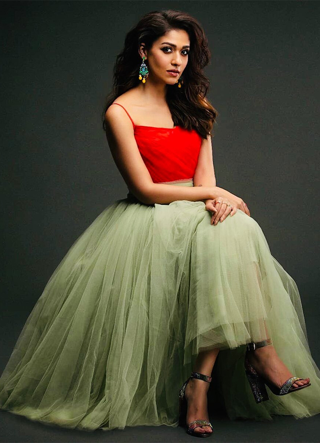 Actress_20Nayanthara_20Happy_20Birthday_20Pics-21.jpg 19