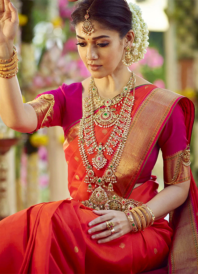 Actress_20Nayanthara_20Happy_20Birthday_20Pics-9.jpg 8