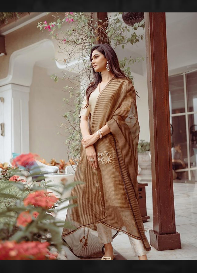 Allu-Arjun-And-Sneha-insta-photos.jpg 10