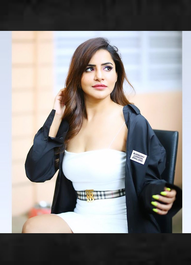 Ashu-Reddy-latest-photos.jpg 10