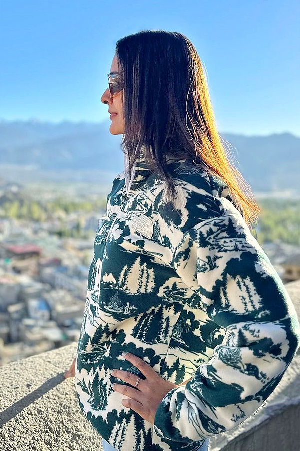 Payal_20Rajput_20Latest_20Stunning_20PHotos_1.jpg 2