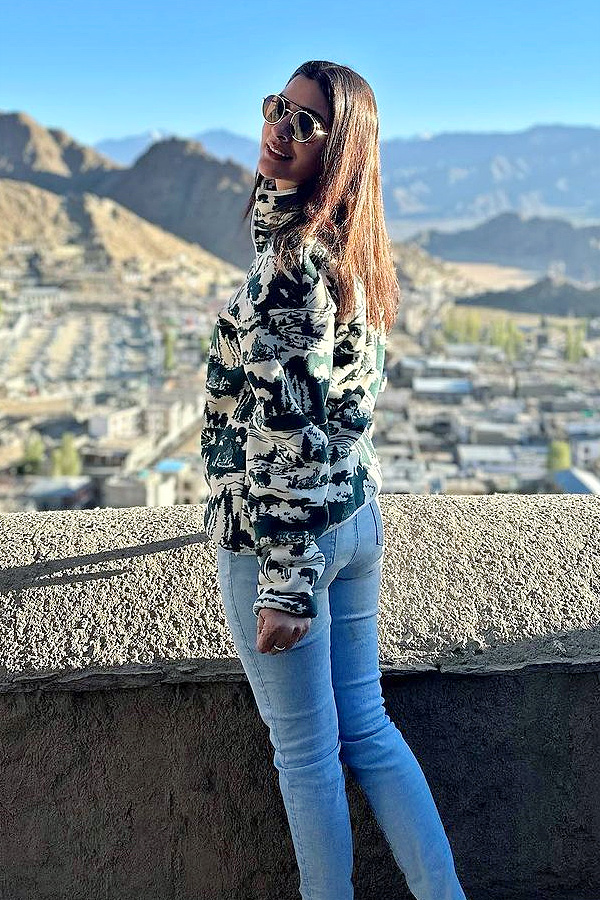 Payal_20Rajput_20Latest_20Stunning_20PHotos_2.jpg 3
