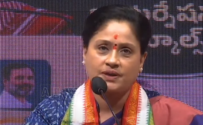 Vijayashanthi-Comments-On-BJP.jpg