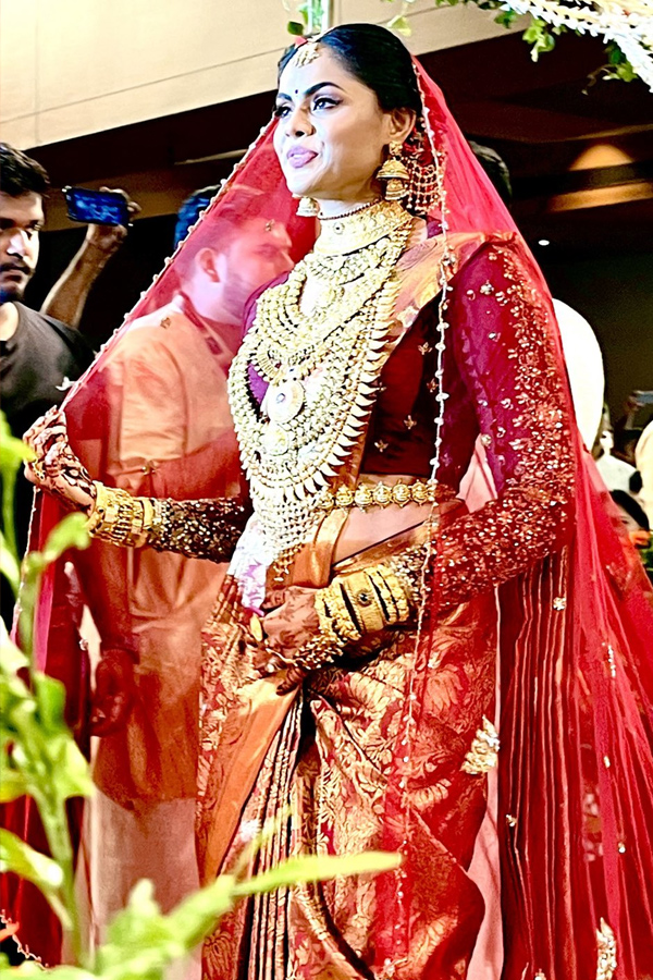 Actress_20Karthika_20Nair_20Wedding_20PHotos_5.jpg 5