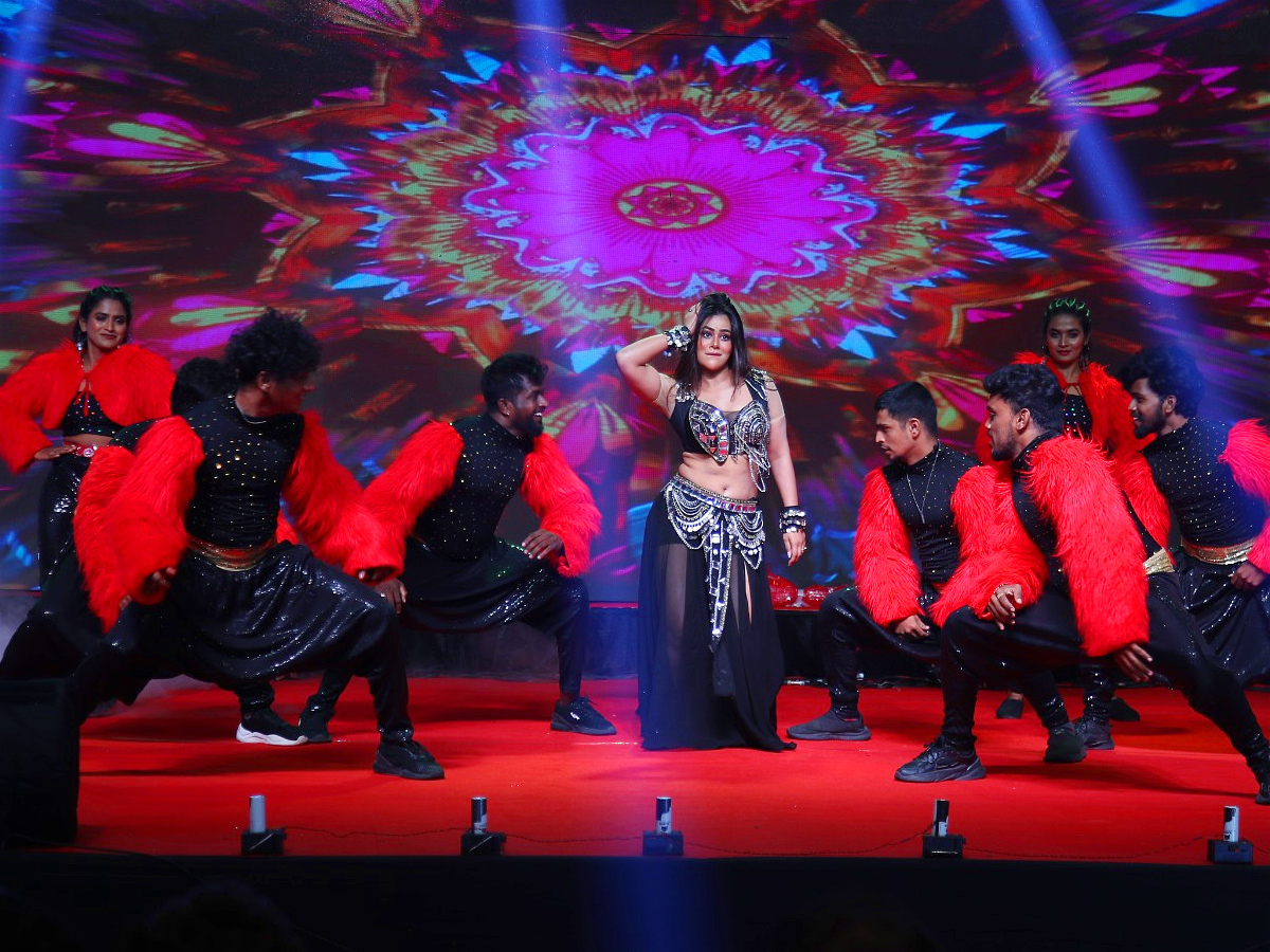 Santosham_20OTT_20Awards_20Photos_14.jpg 15
