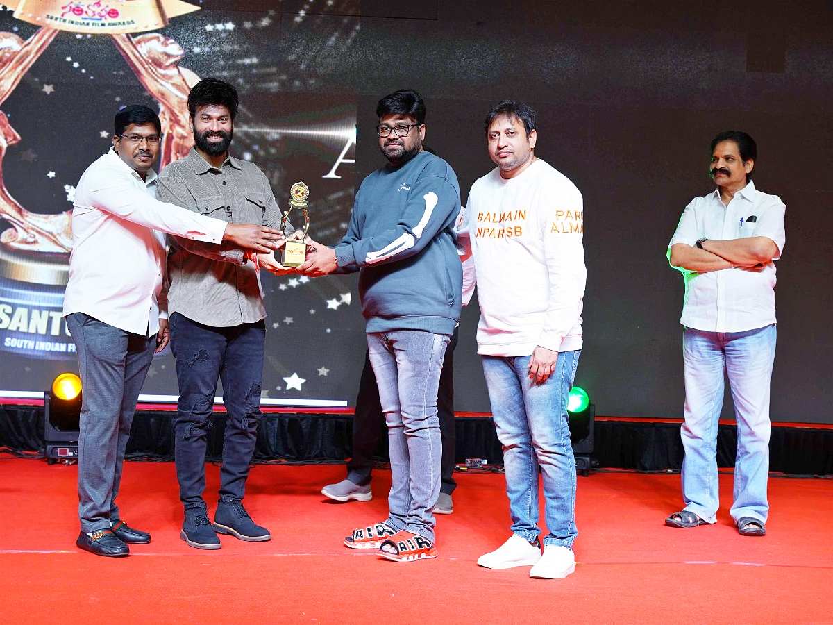 Santosham_20OTT_20Awards_20Photos_24.jpg 25