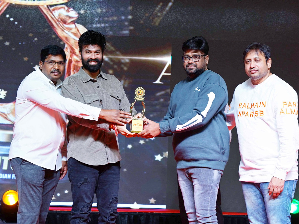 Santosham_20OTT_20Awards_20Photos_4.jpg 5