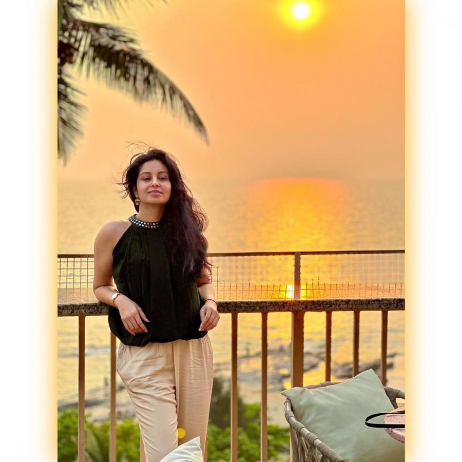 Abhinaya-01.jpg 2