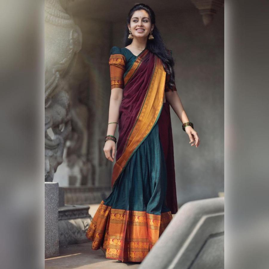 Abhinaya-10.jpg 11