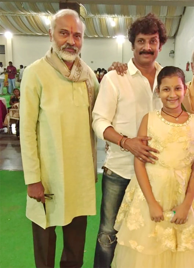 Actor_20Uttej_20unseen_20photos-22.jpg 22