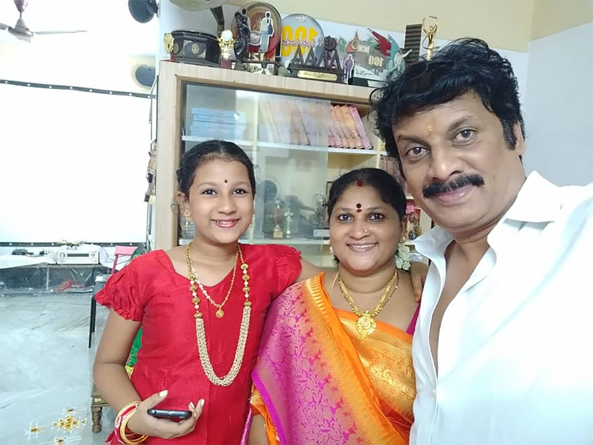 Actor_20Uttej_20unseen_20photos-29.jpg 29