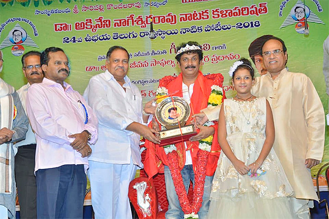 Actor_20Uttej_20unseen_20photos-30.jpg 30
