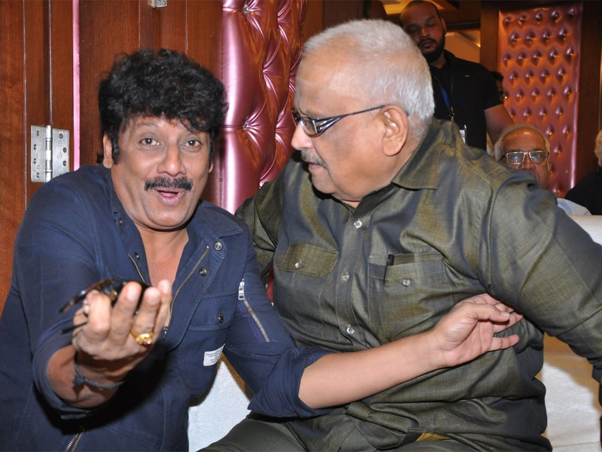 Actor_20Uttej_20unseen_20photos-6.jpg 6