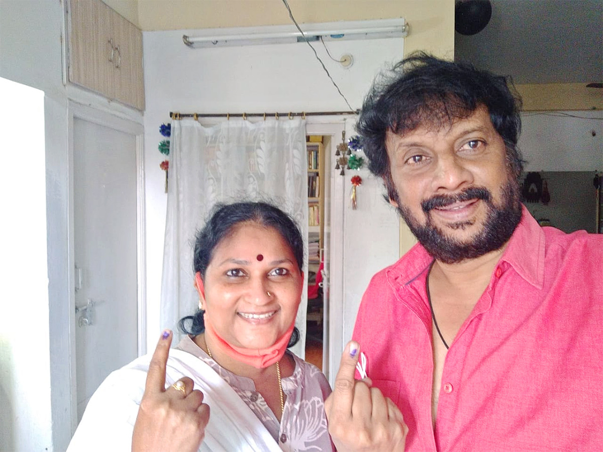 Actor_20Uttej_20unseen_20photos-9.jpg 9