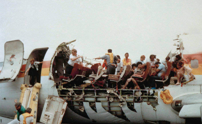Aloha_20Airlines_20Flight_20243.jpg