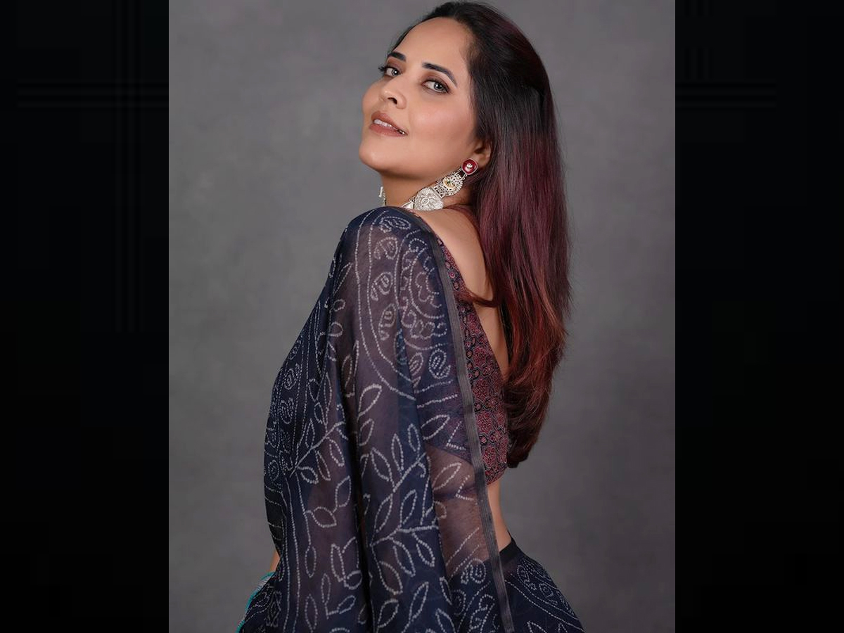 Anasuya-Bharadwaj-glamour-looks.jpg 3