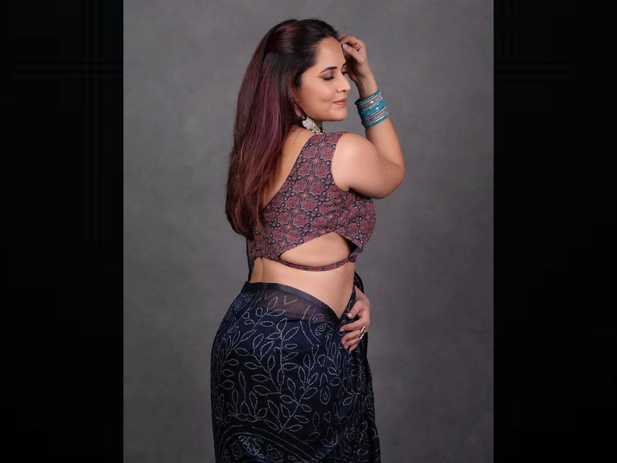 Anasuya-Bharadwaj-glamour-photos.jpg 4