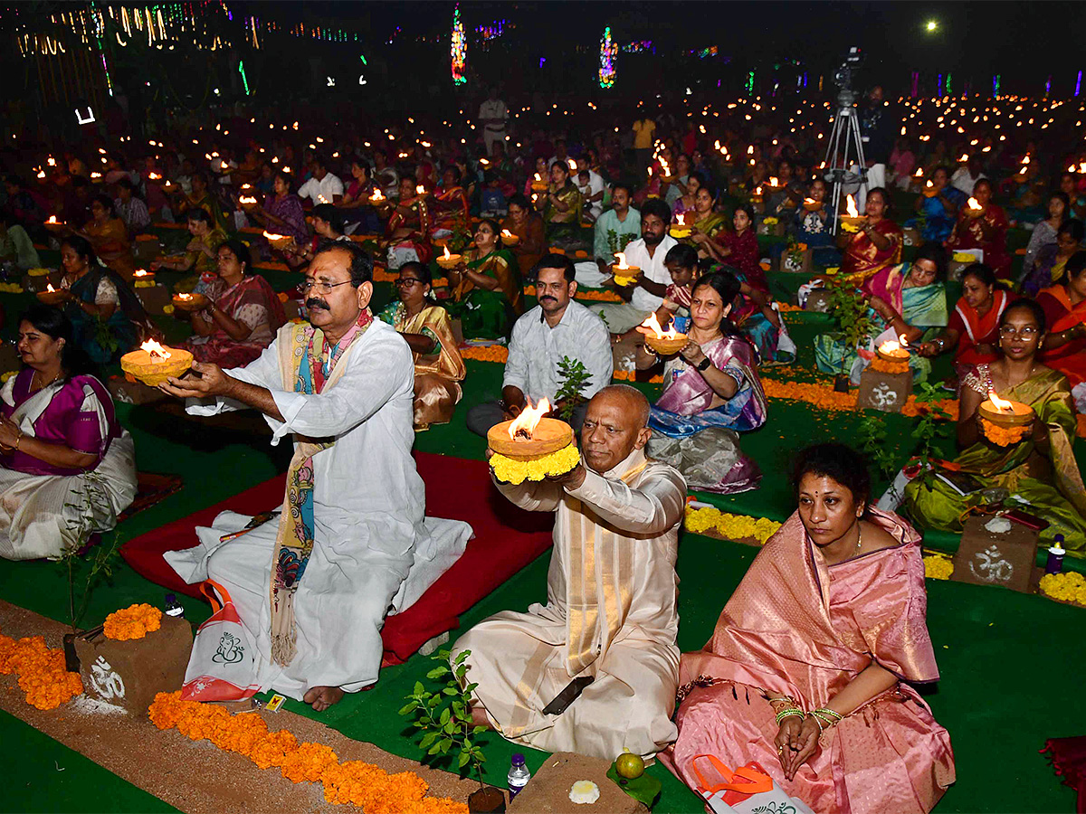 Karthika_20Deepotsavam_20In_20Tirupati_20Photos-19.jpg 18