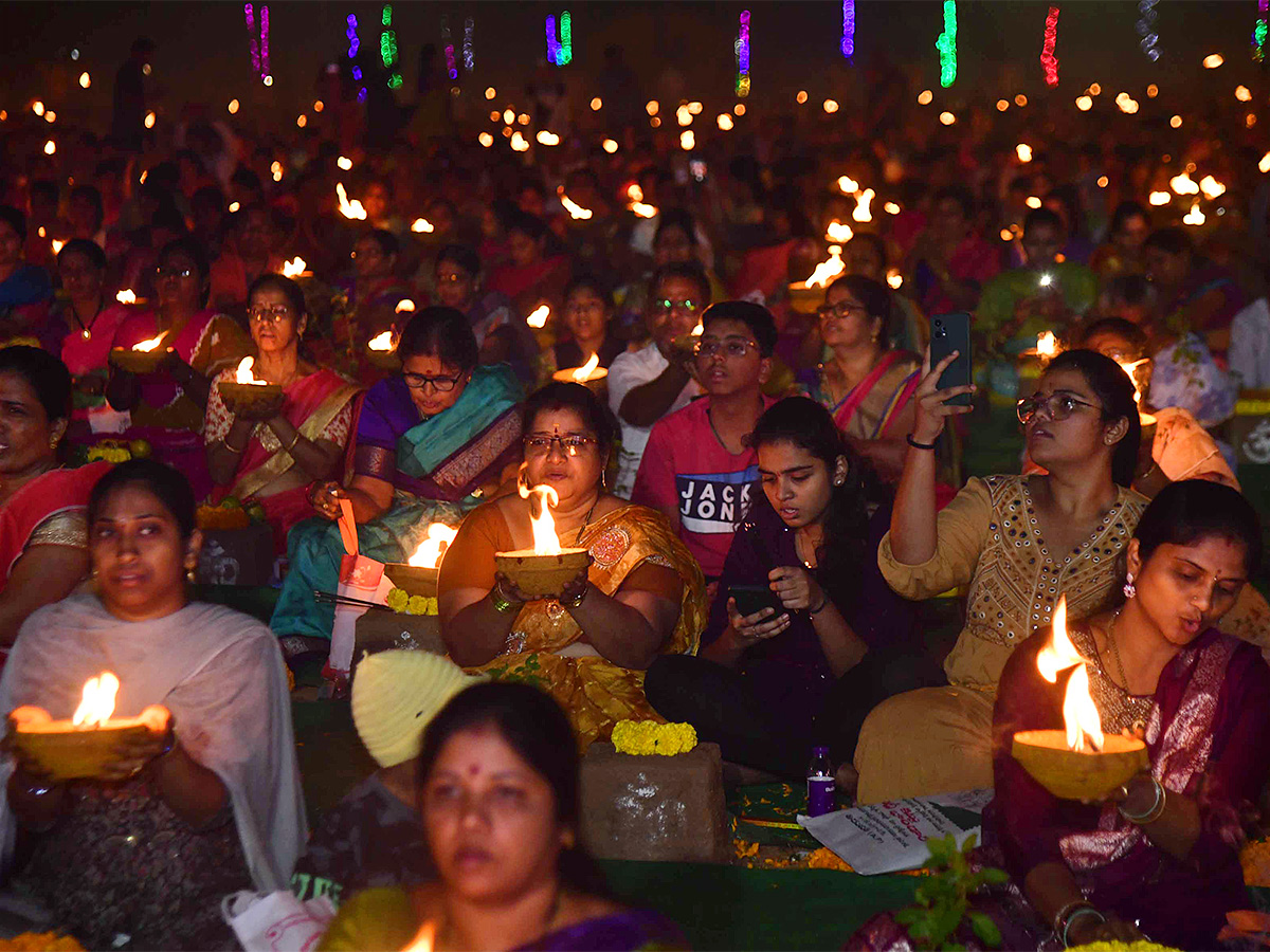 Karthika_20Deepotsavam_20In_20Tirupati_20Photos-21.jpg 20