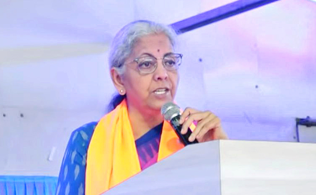 Union-Minister-Nirmala-Sitharaman-Lashes.jpg