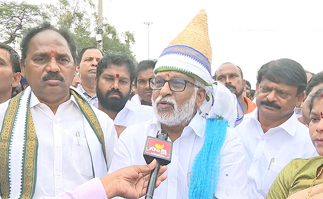 YV-Subba-Reddy-says-support-To-Vizag-Fishing.jpg