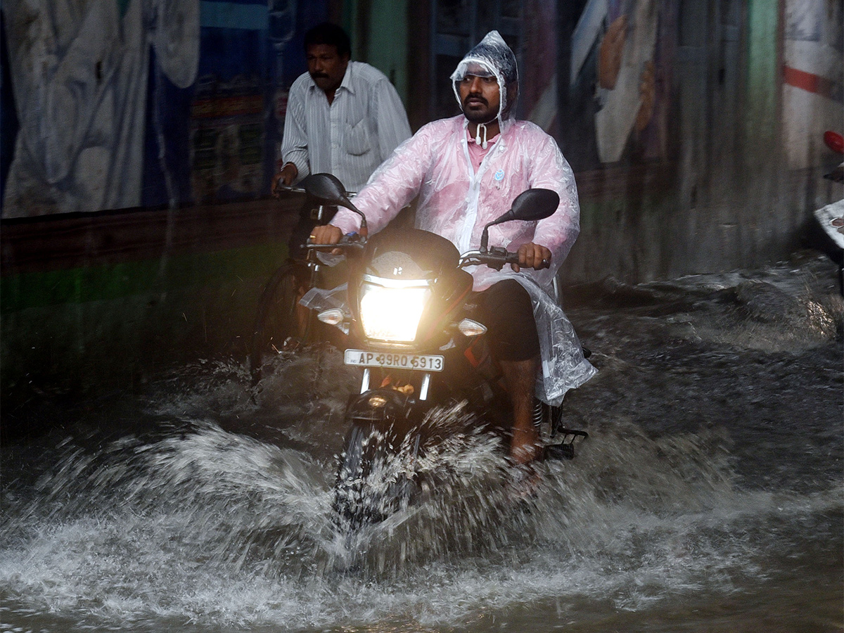 Heavy_20rains_20in_20Nellore_20District_20Photos-2.jpg 2
