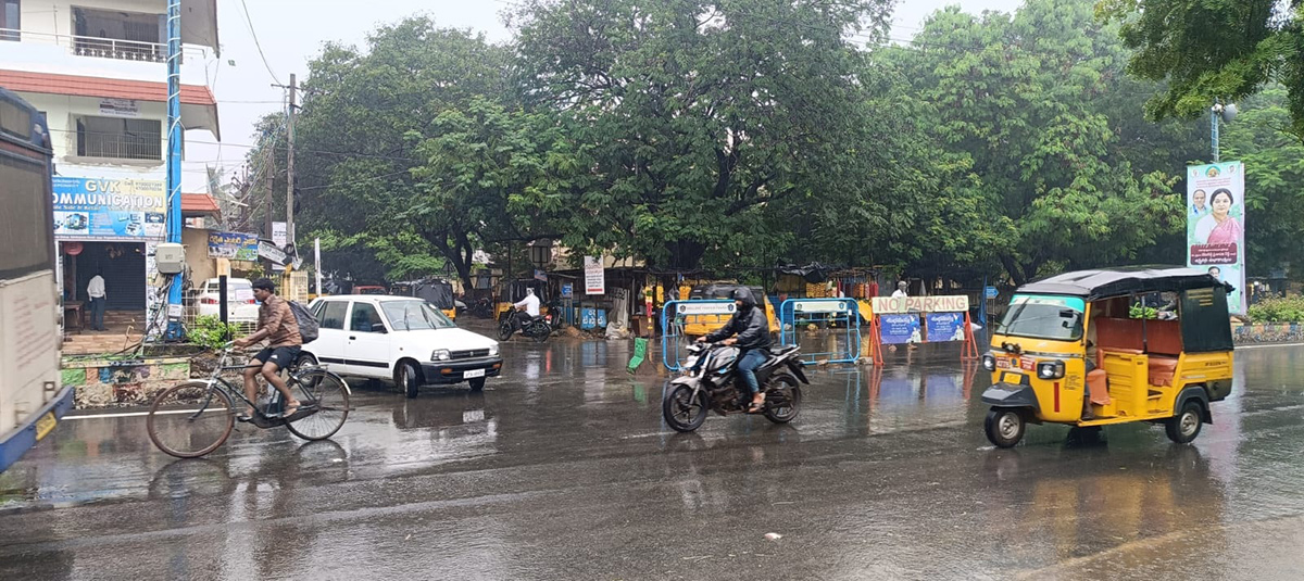 Heavy_20rains_20in_20Nellore_20District_20Photos-24.jpg 24
