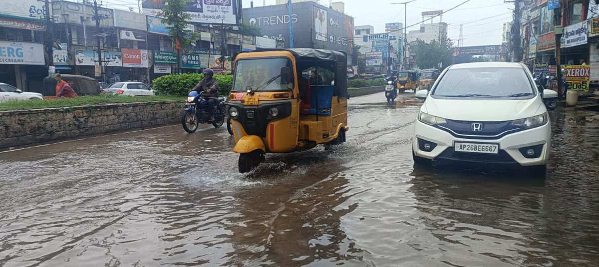 Heavy_20rains_20in_20Nellore_20District_20Photos-25.jpg 25