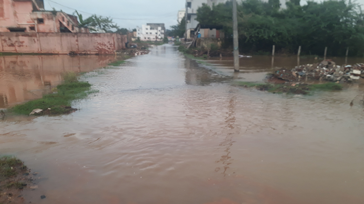 Heavy_20rains_20in_20Nellore_20District_20Photos-26.jpg 26