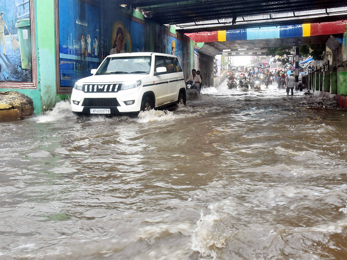 Heavy_20rains_20in_20Nellore_20District_20Photos-5.jpg 5