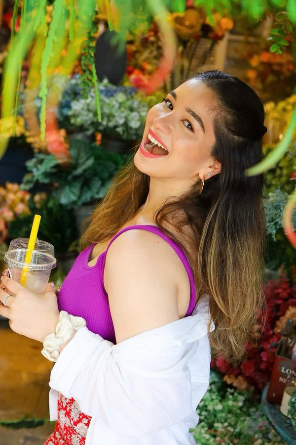 Sara_20Tendulkar_20Looks_20Stunning_20Photos43.jpg 15