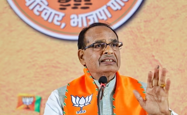 Shivraj-Chouhan-counting.jpg